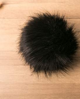 Pompom von Phildar Noir